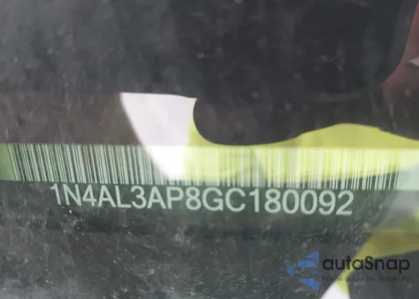 2016 Nissan Altima 2.5 Sr z USA, uszkodzony, nr VIN 1N4AL3AP8GC180092